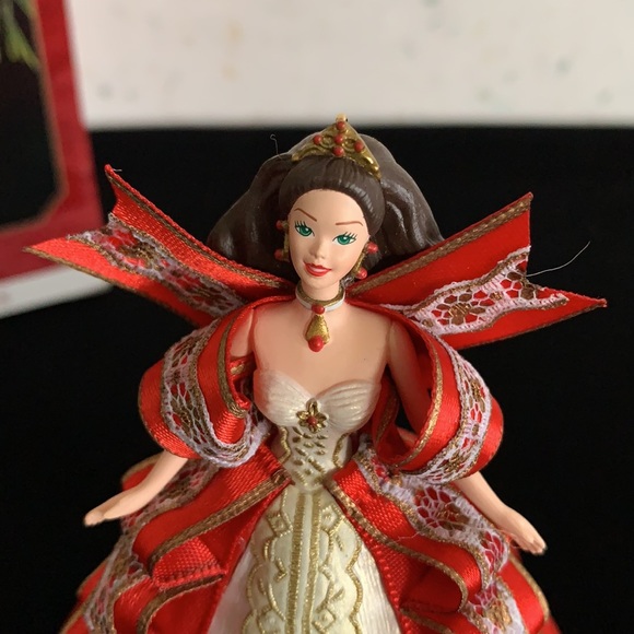 1997 Hallmark Holiday Barbie Ornament - Picture 3 of 16